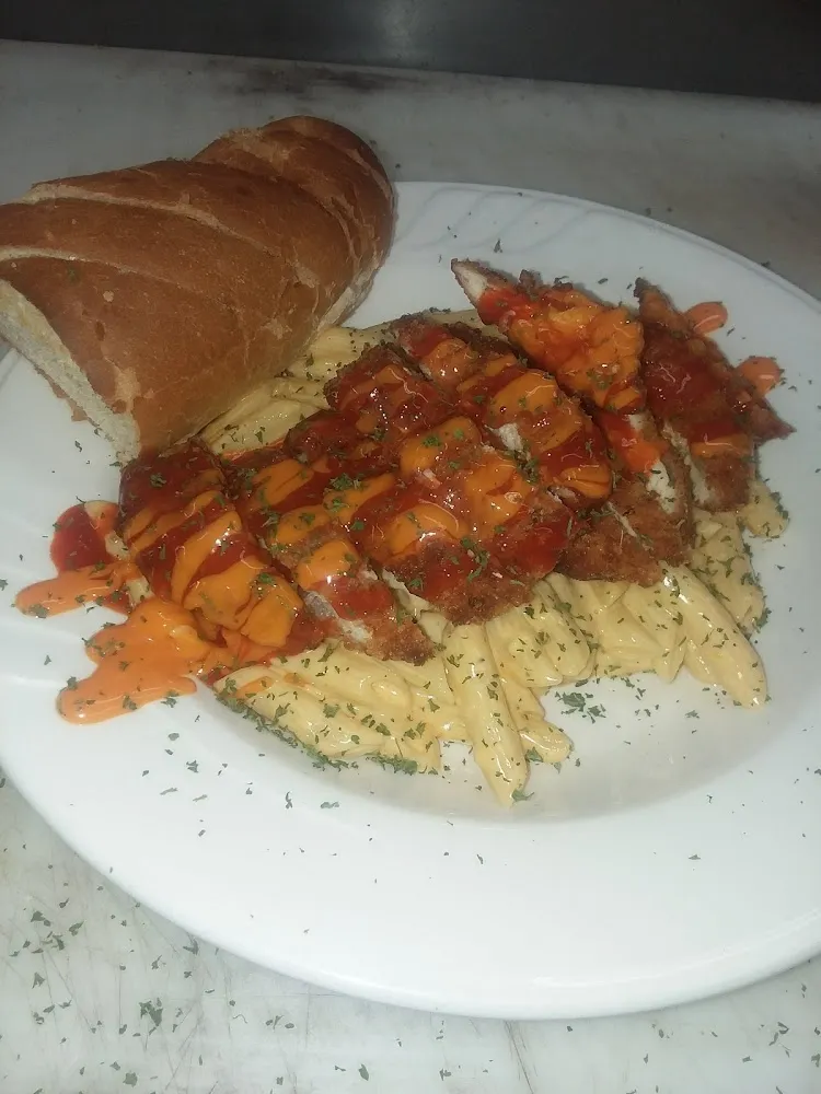 Buflow Chix Mac and Cheese